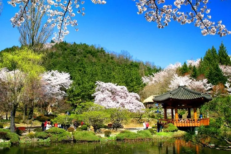 Vọng lâu Bomun ở Gyeongju